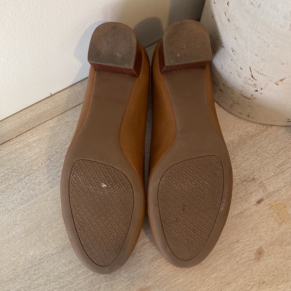 Tory Burch Cognac Leather Logo Ballet Flats - Picture 4 of 5